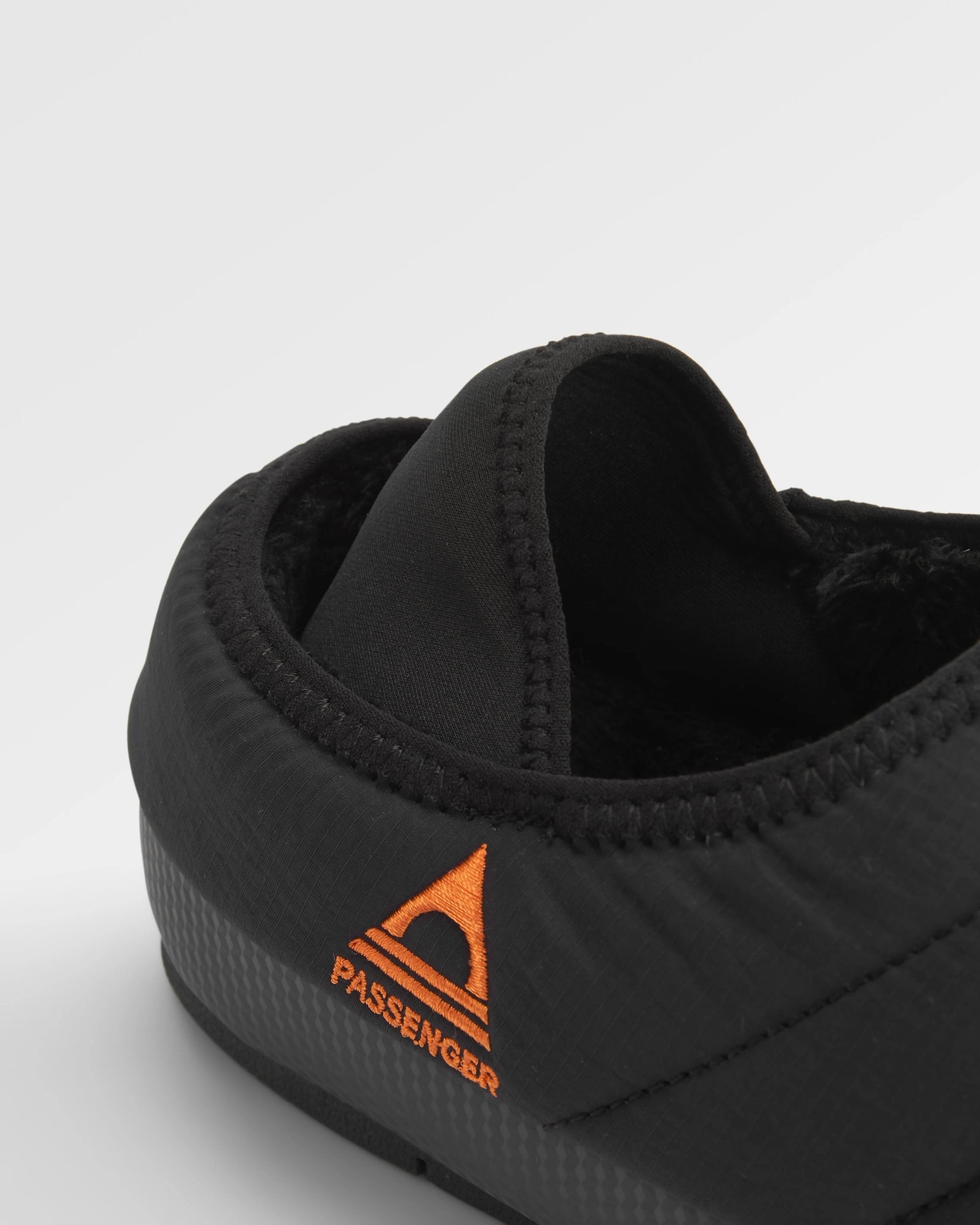 Hearth Men's Slipper - Black