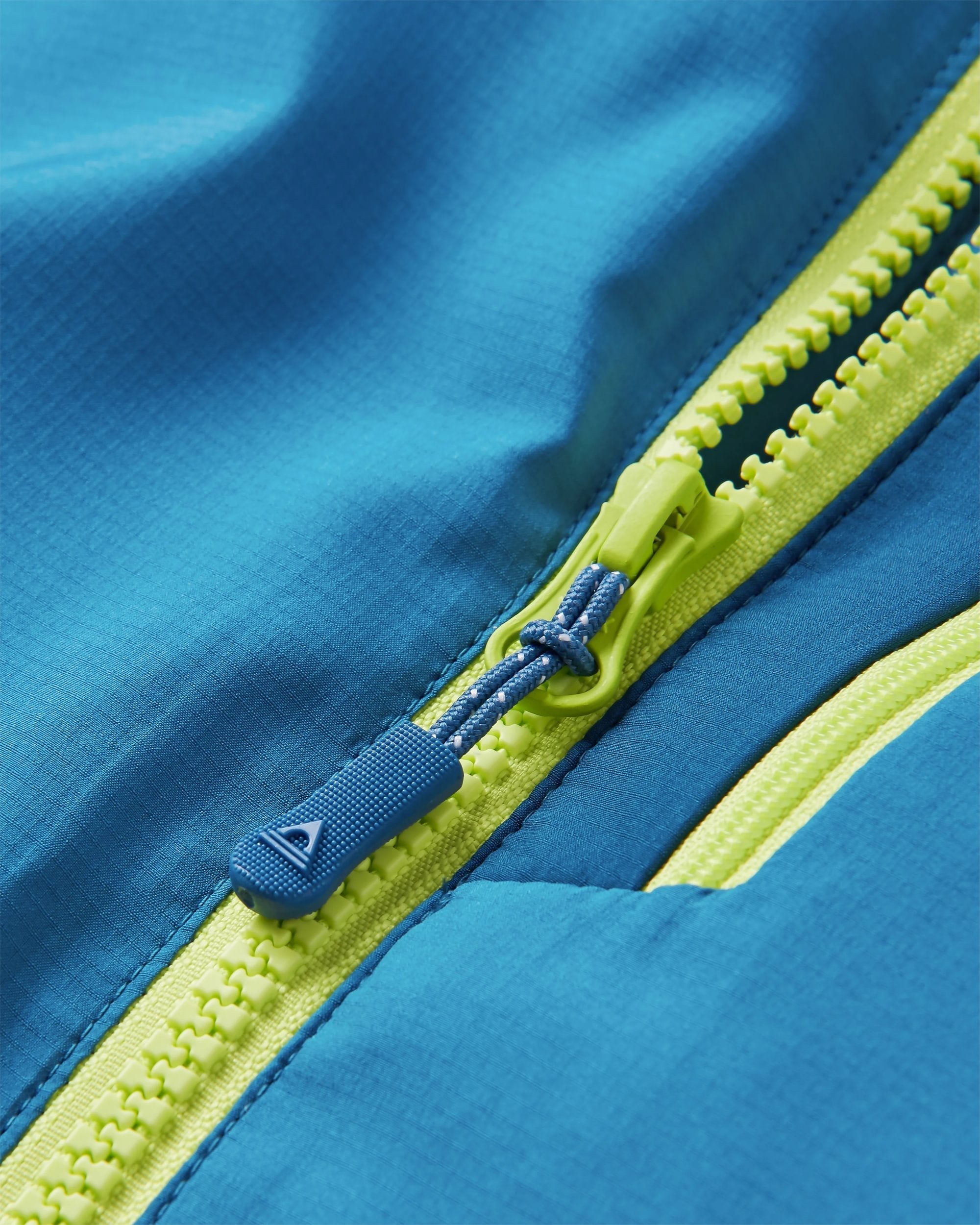Daybreak Lightweight Recycled Thermore® Insulated Jacket - Tidal Blue/Blue Steel/Birch