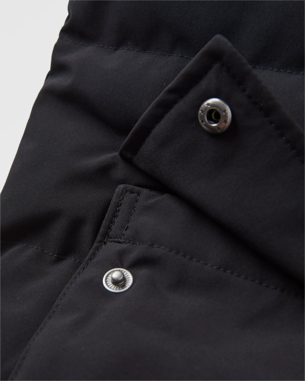 Baltic Recycled Insulated Gilet - Black/Khaki