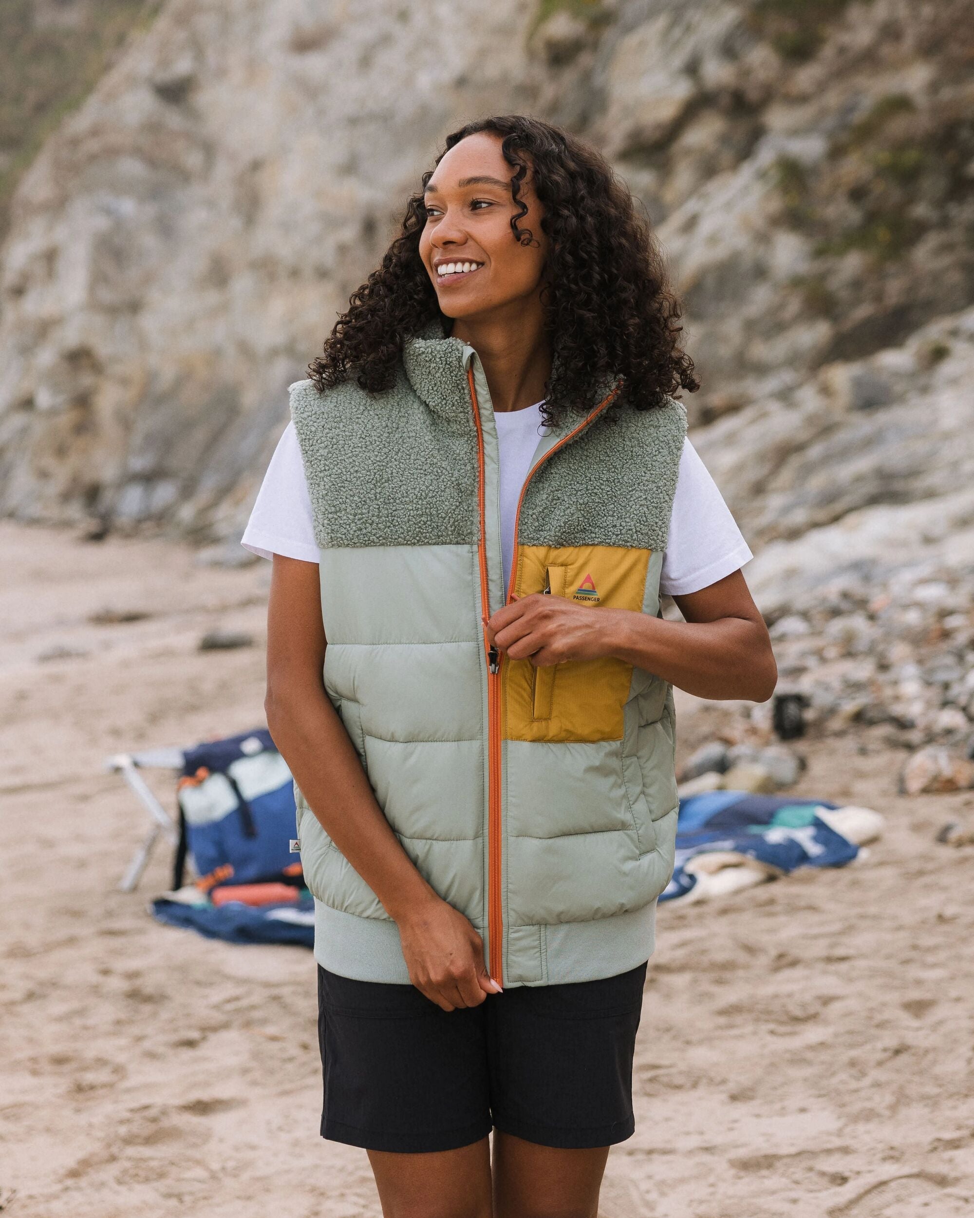 Inspire Recycled Insulated Gilet - Pistachio