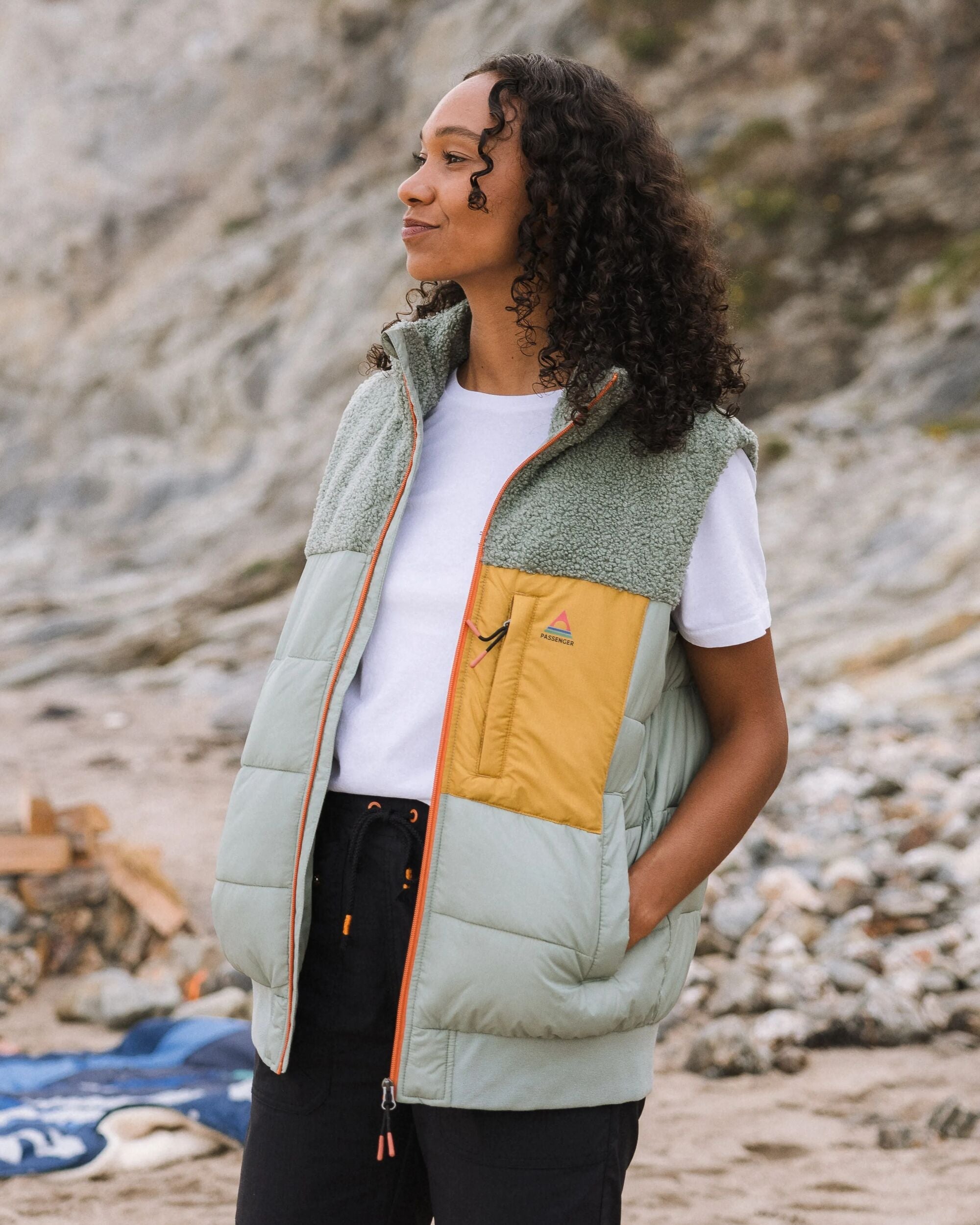 Inspire Recycled Insulated Gilet - Pistachio