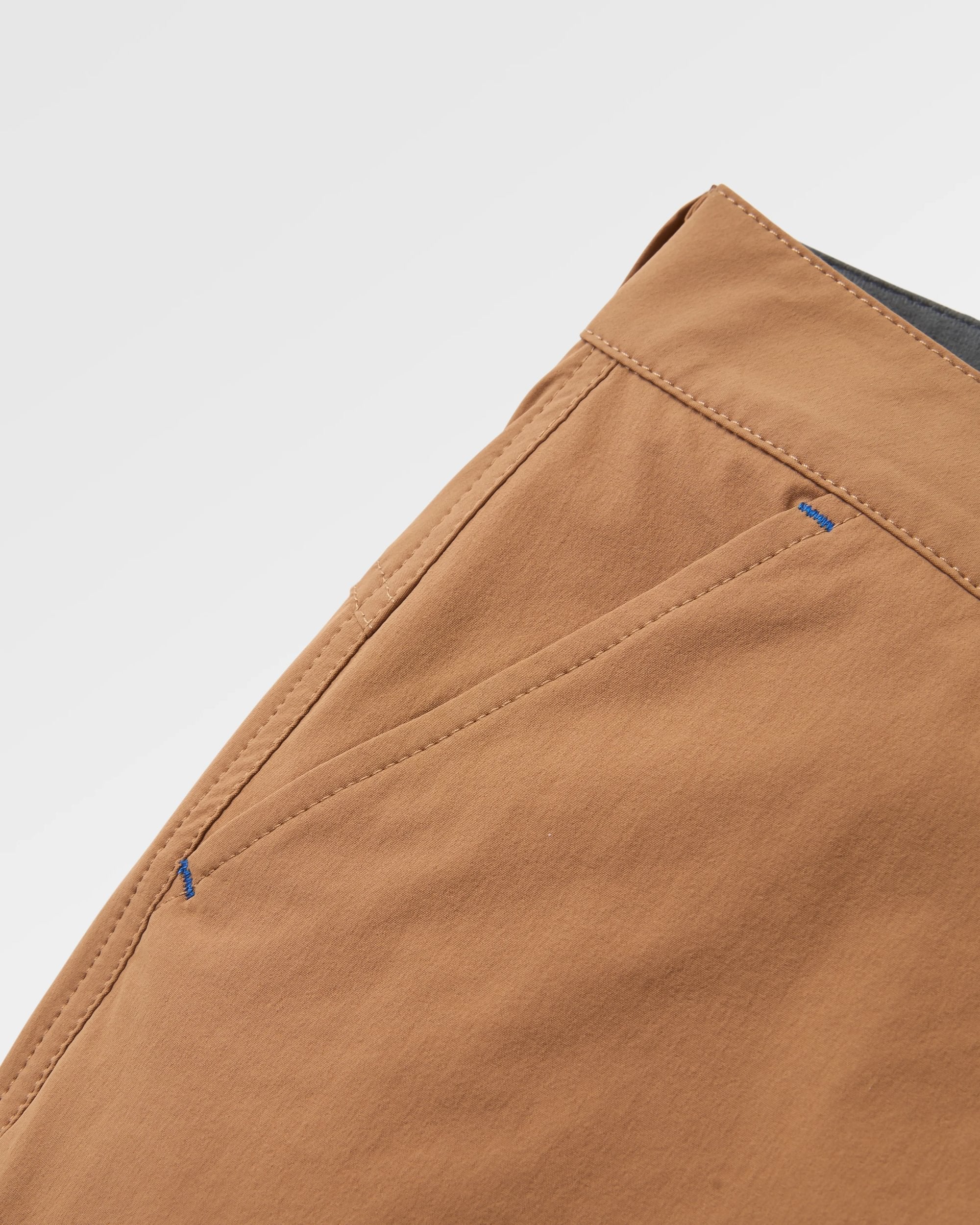 365 Trail Roll Up Short - Toffee