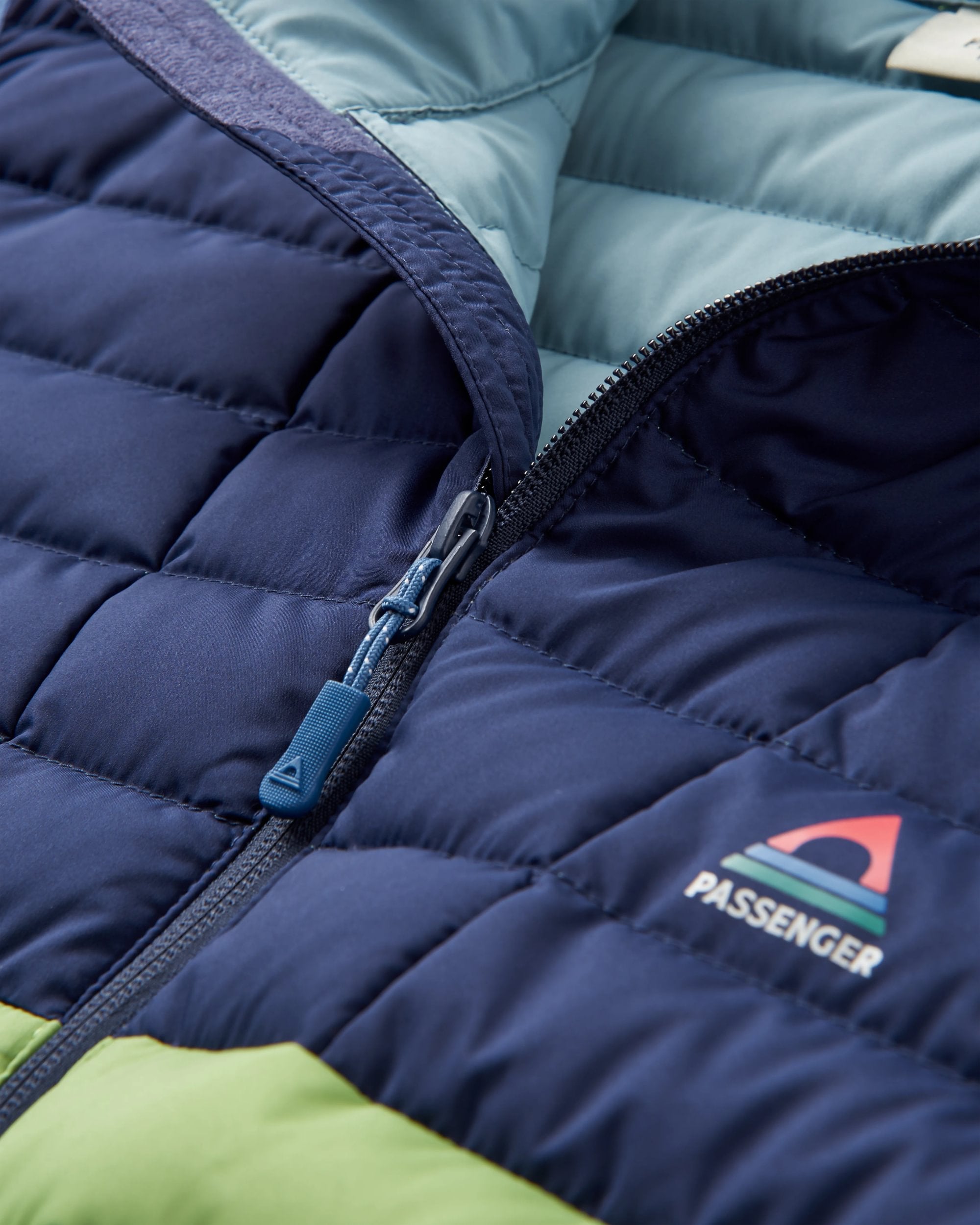 Ashland Down Recycled Gilet - Rich Navy/Pear Green