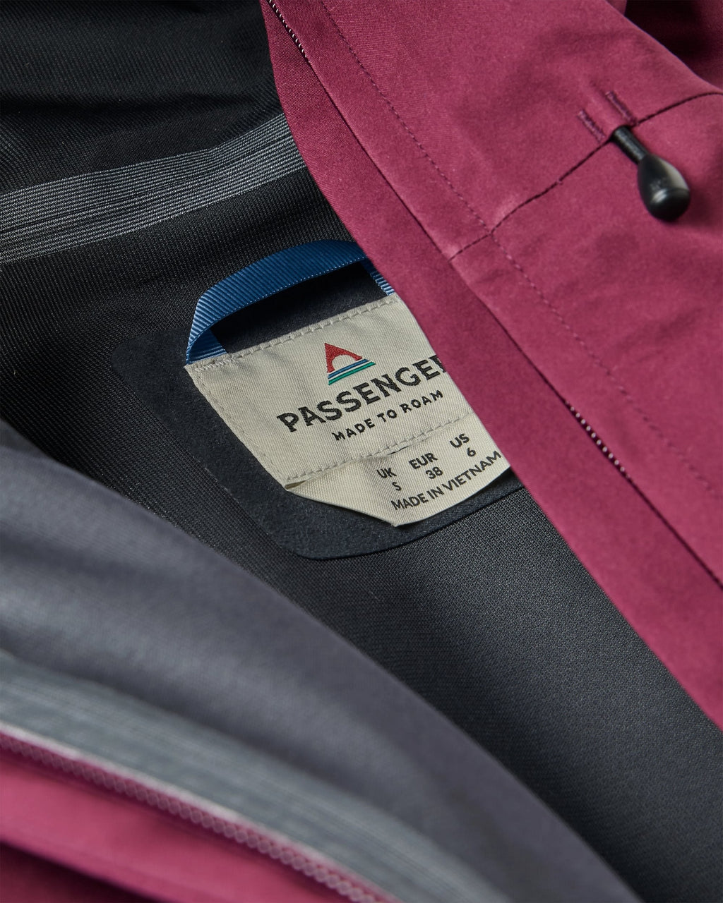 Five Element Recycled Waterproof Jacket - Fig