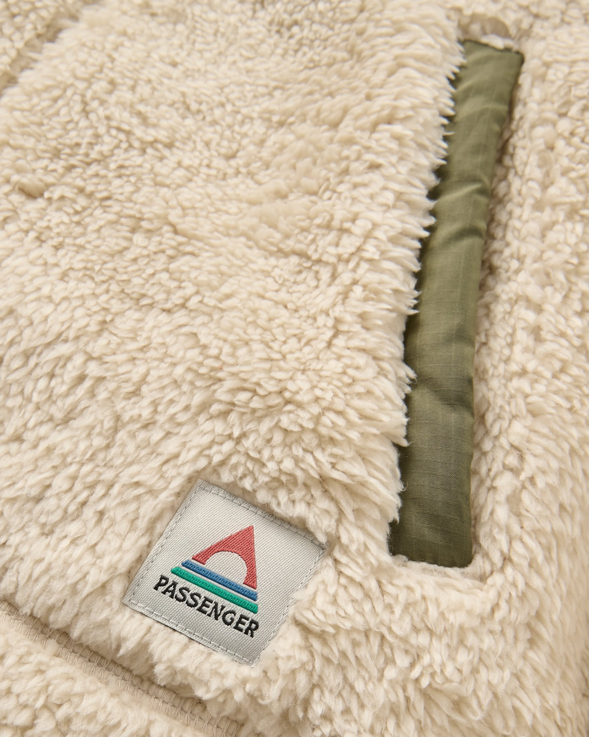 Beaumont Recycled Sherpa Hooded Fleece - Vintage White
