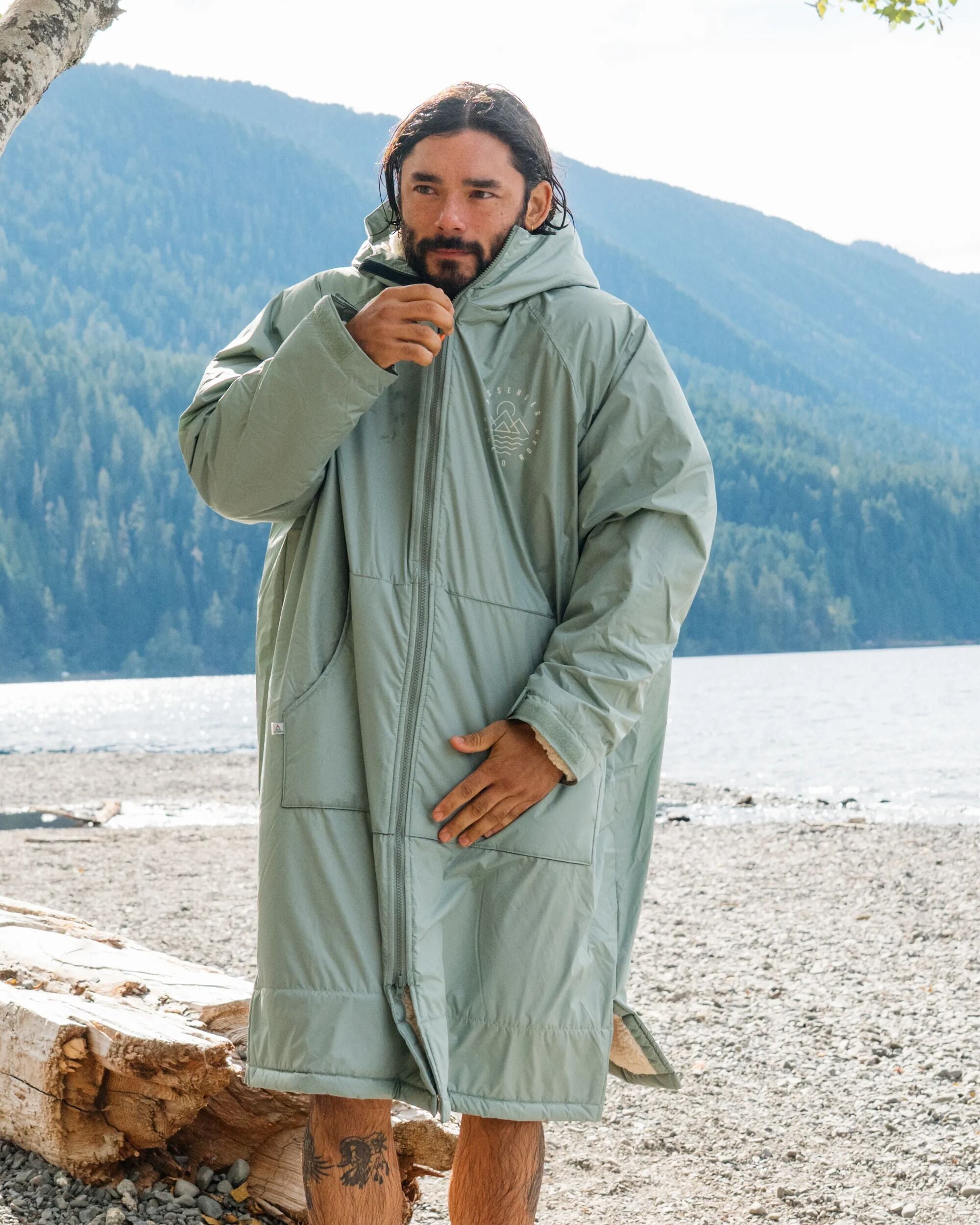 Escapism Recycled Sherpa Lined Changing Robe - Pistachio