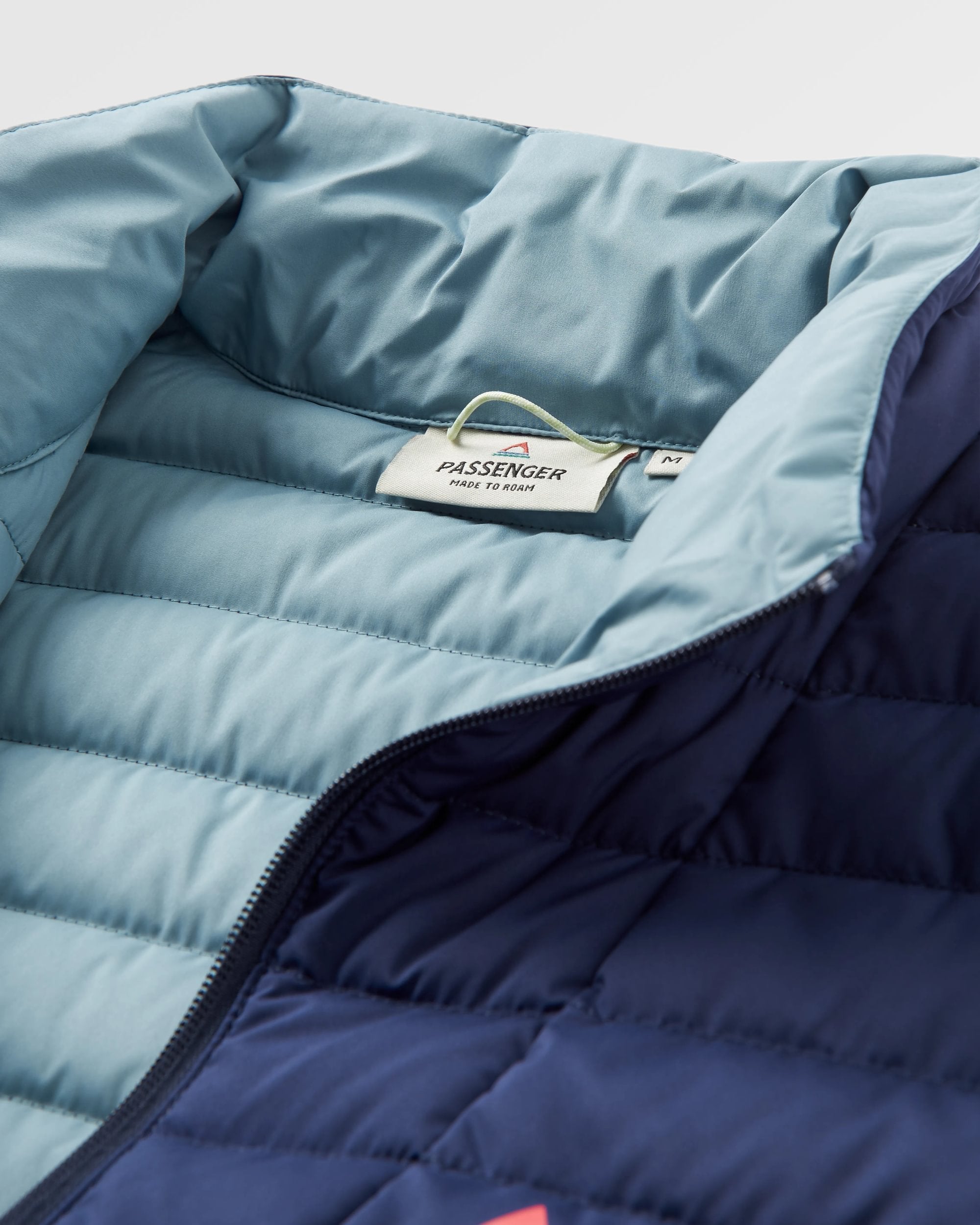 Ashland Down Recycled Gilet - Rich Navy/Pear Green
