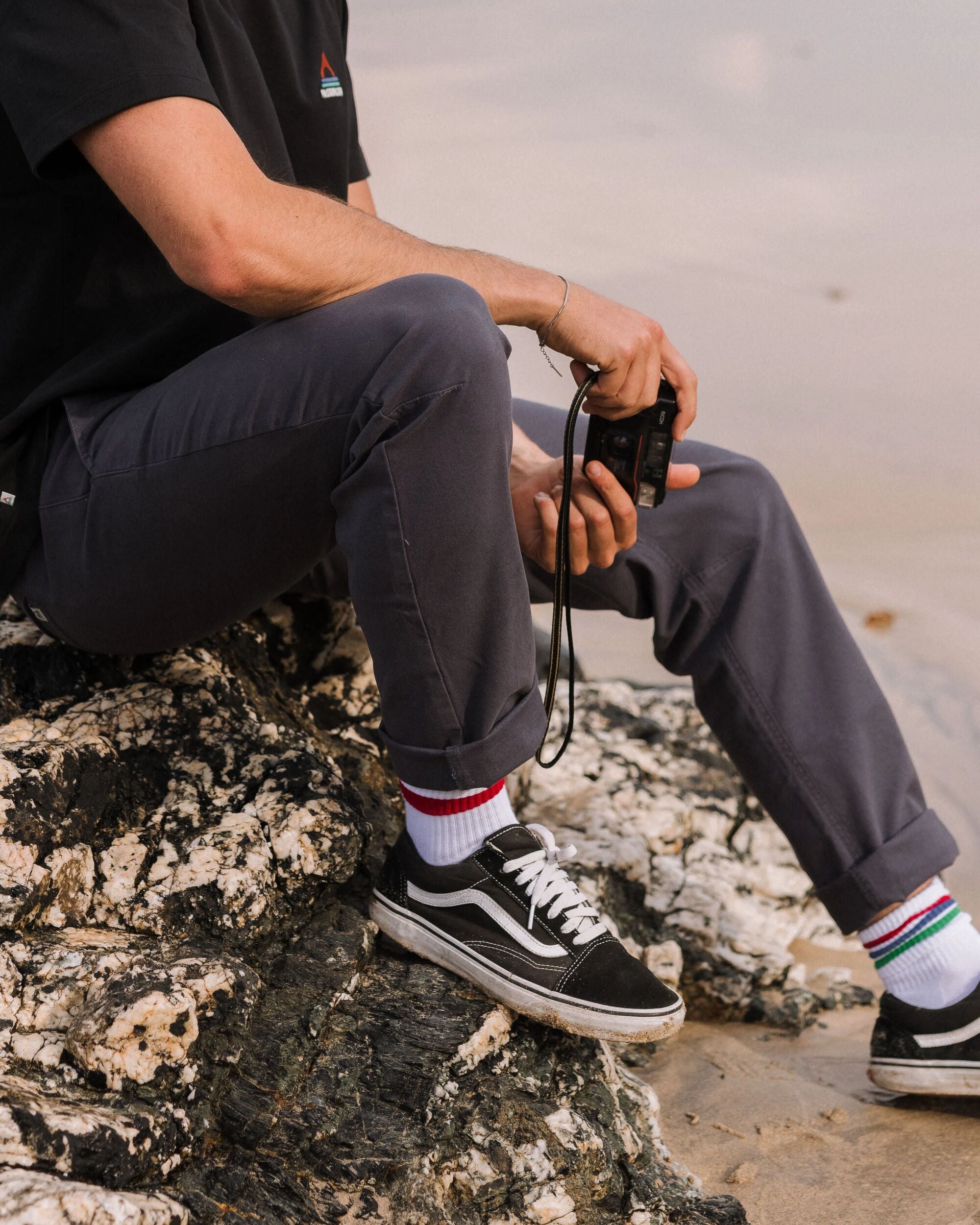 Horizon Comfort Chino - Charcoal