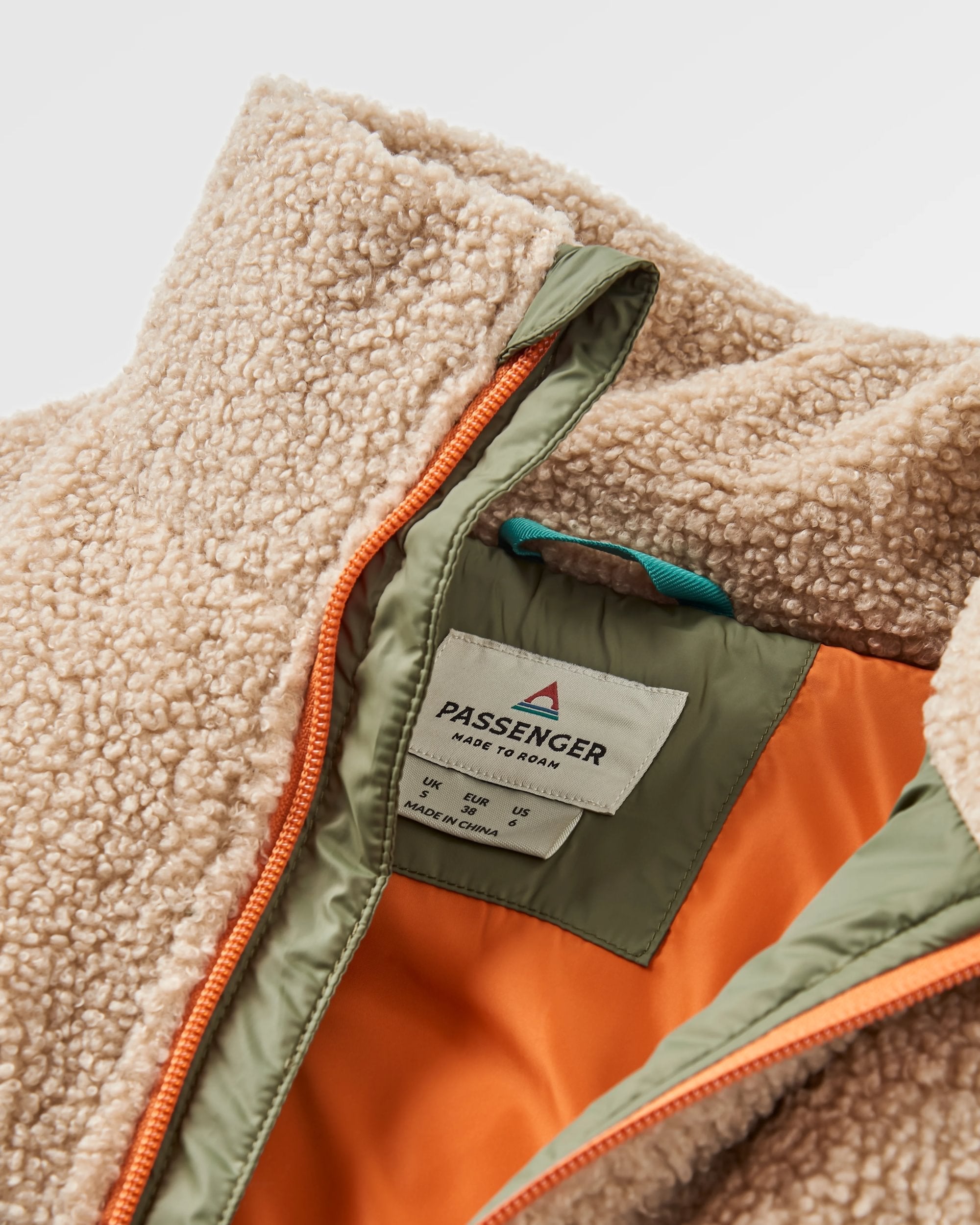 Inspire Recycled Insulated Gilet - Dusty Olive