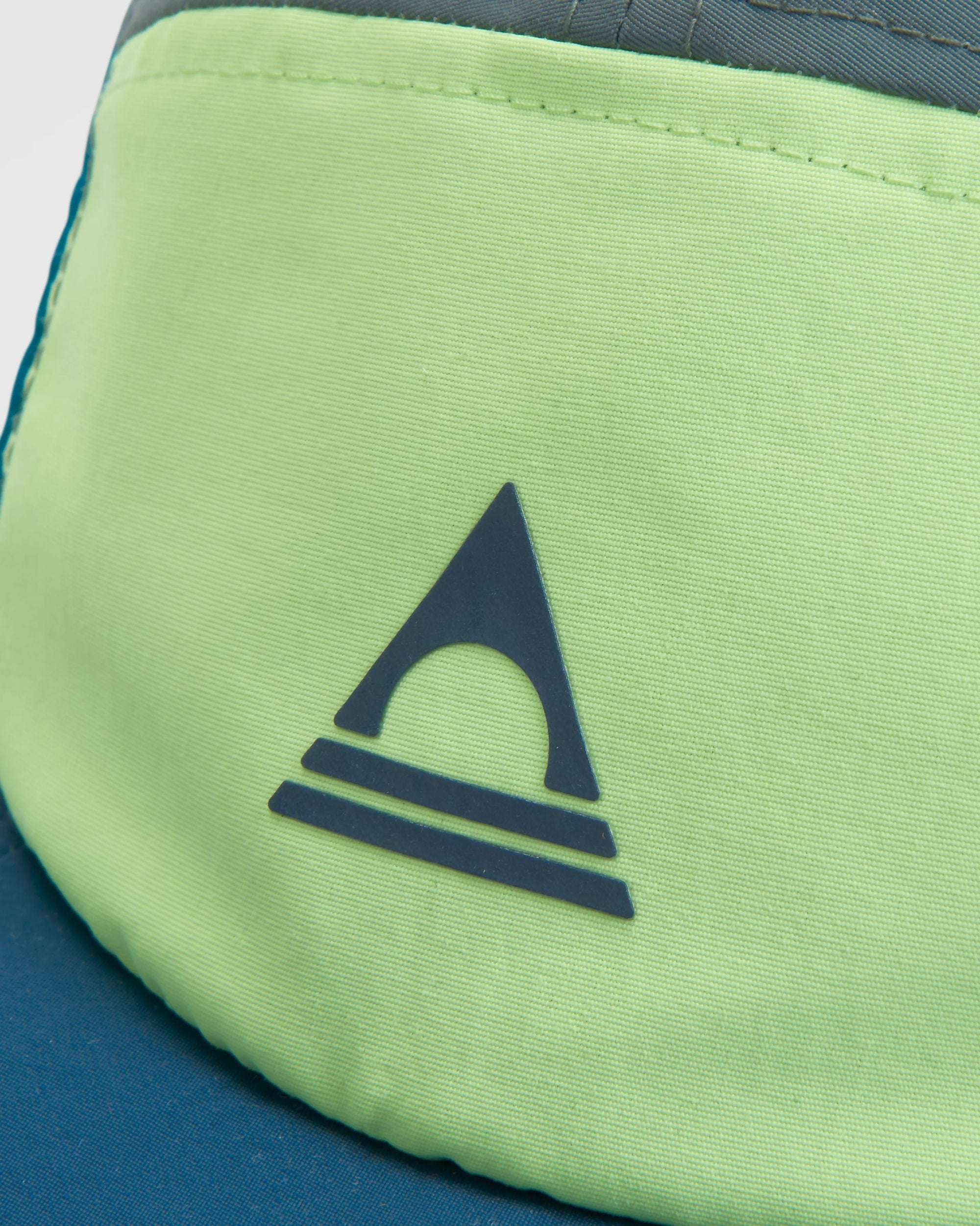Emerge 5 Panel Trail Cap - Bluejay Multi