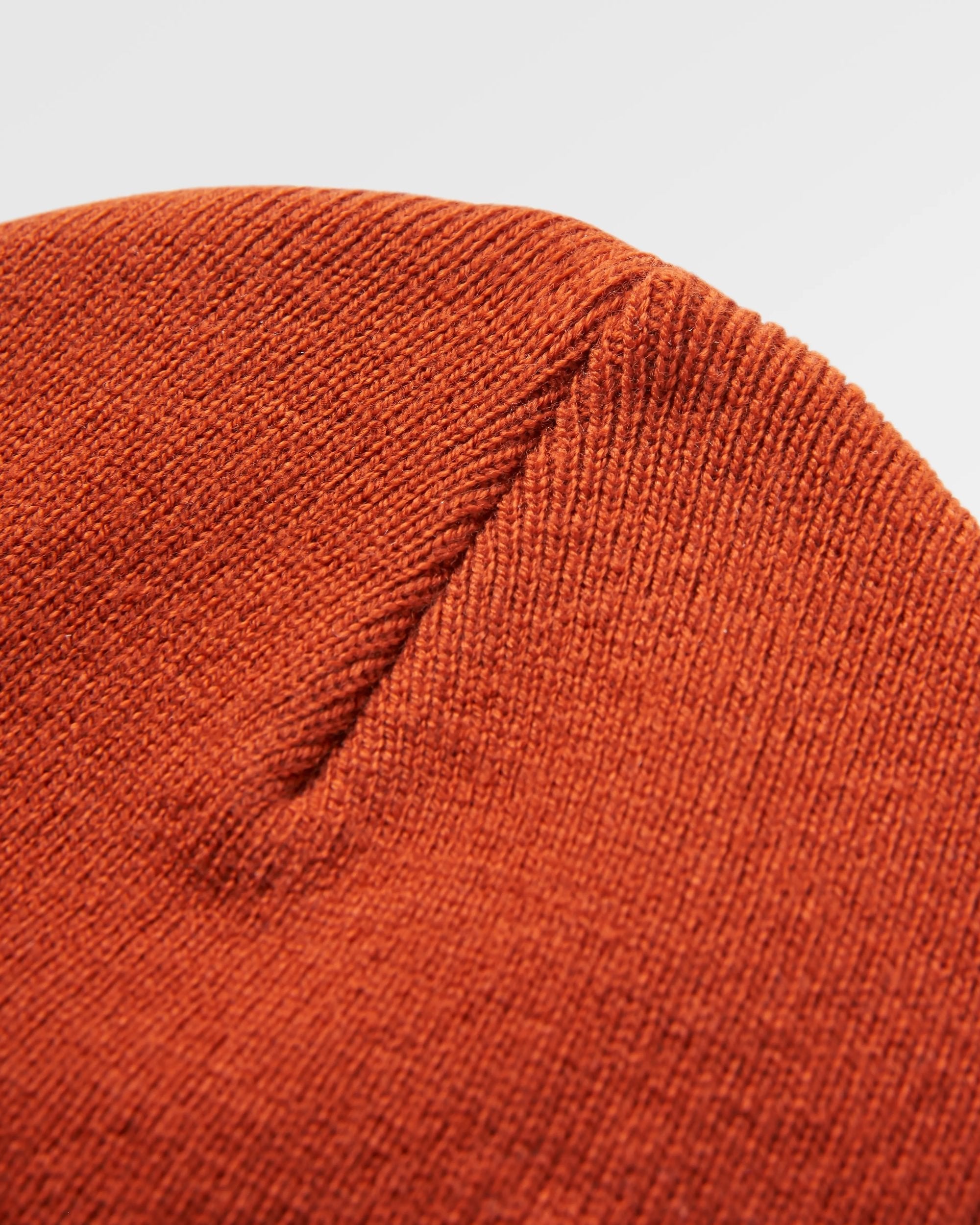 Core Recycled High-Top Beanie - Rust