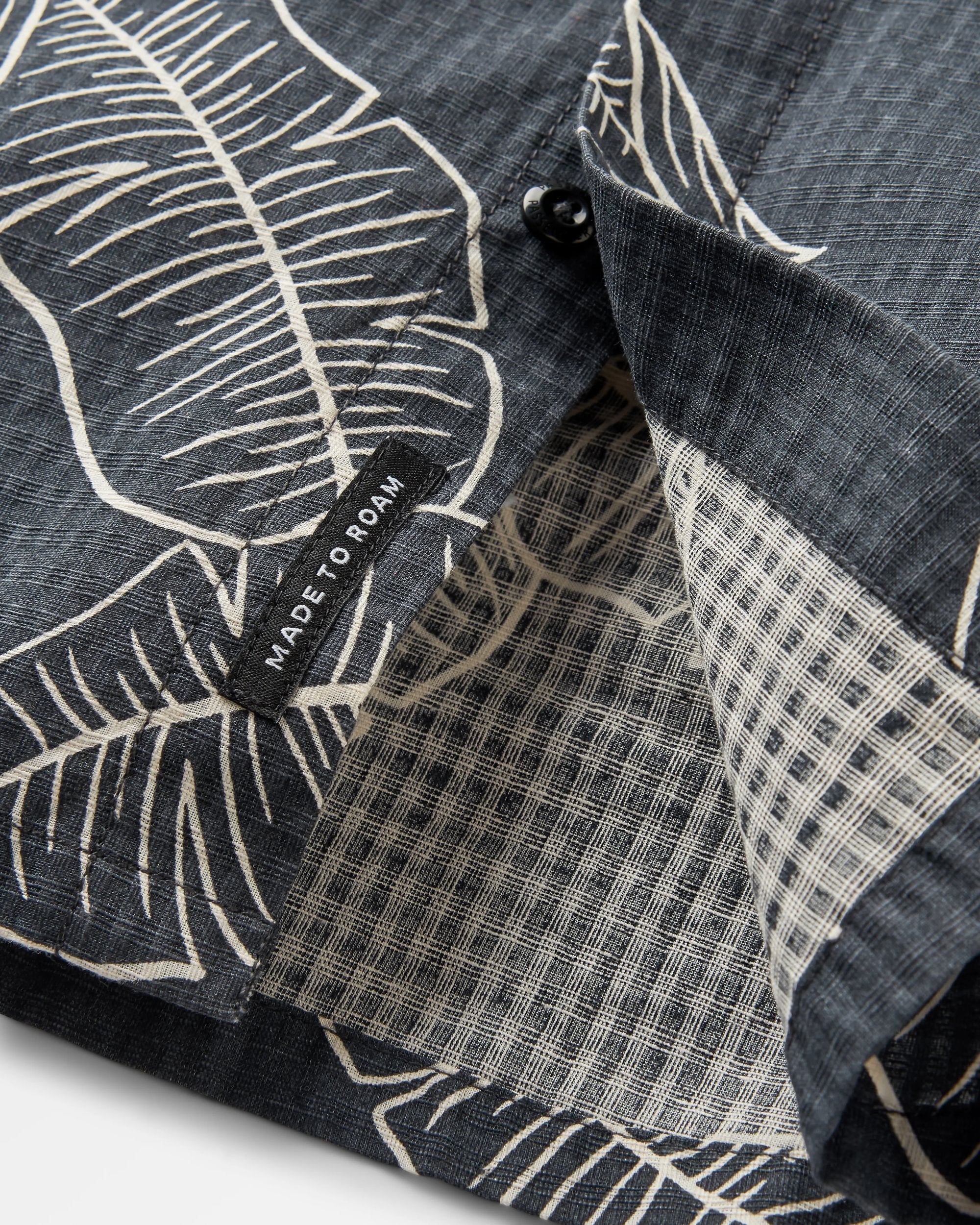 Chill Textured Short Sleeve Shirt - Palm Faded Black