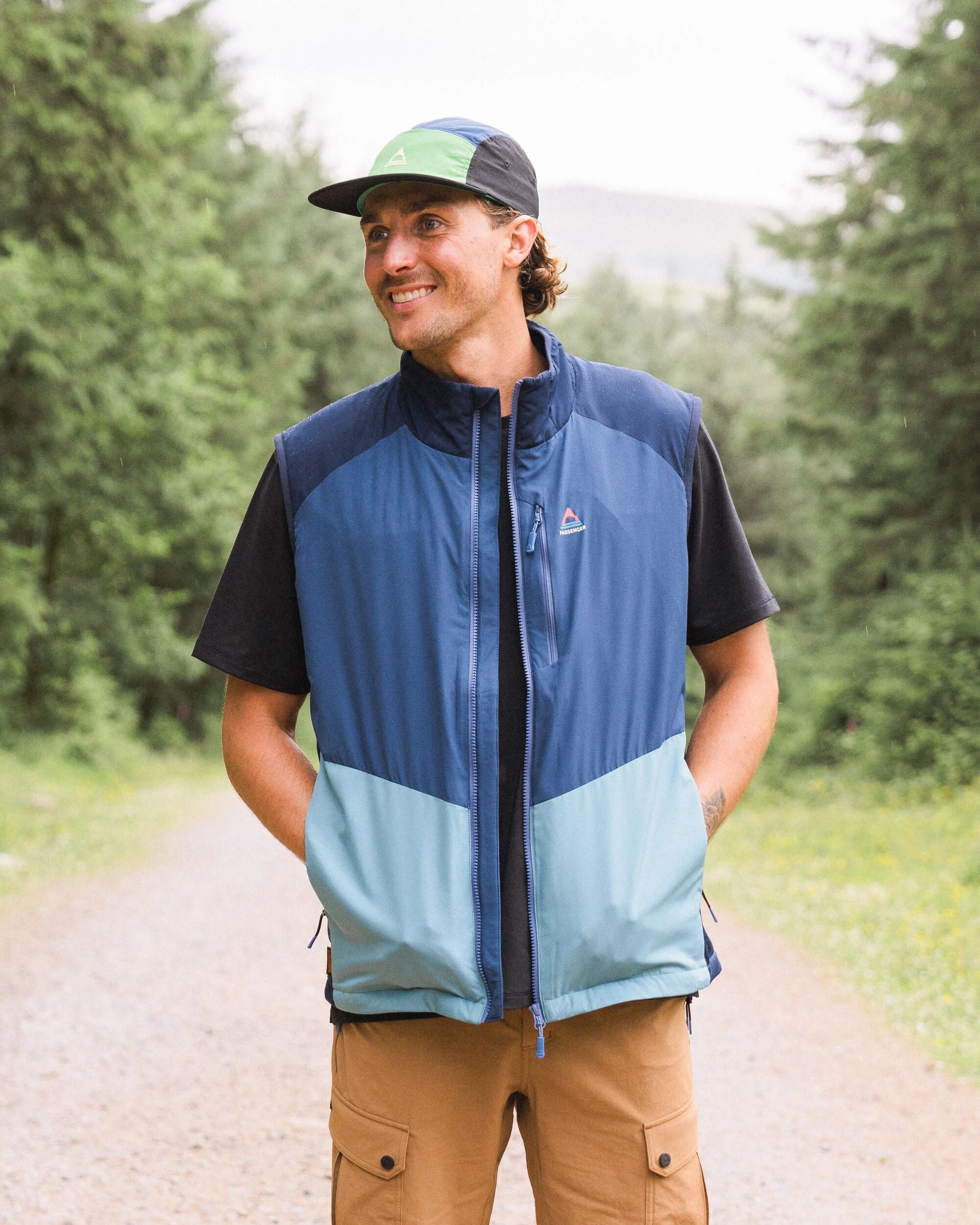Daybreak Lightweight Recycled Thermore® Insulated Gilet - Rich Navy/Dark Denim/Arctic
