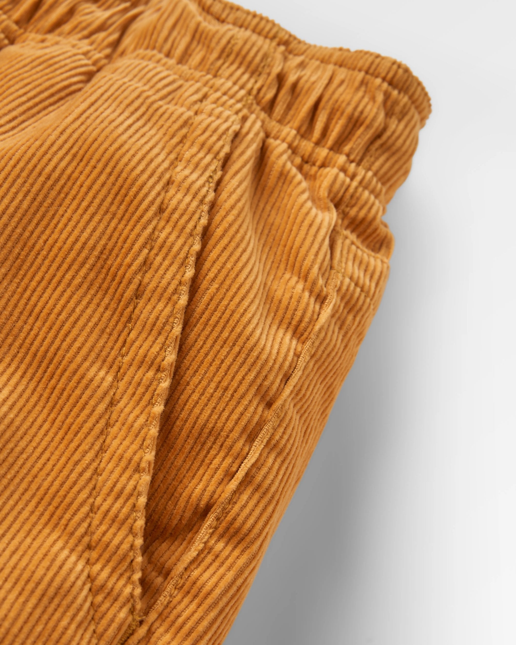 Drifter Cord Short - Spruce Yellow
