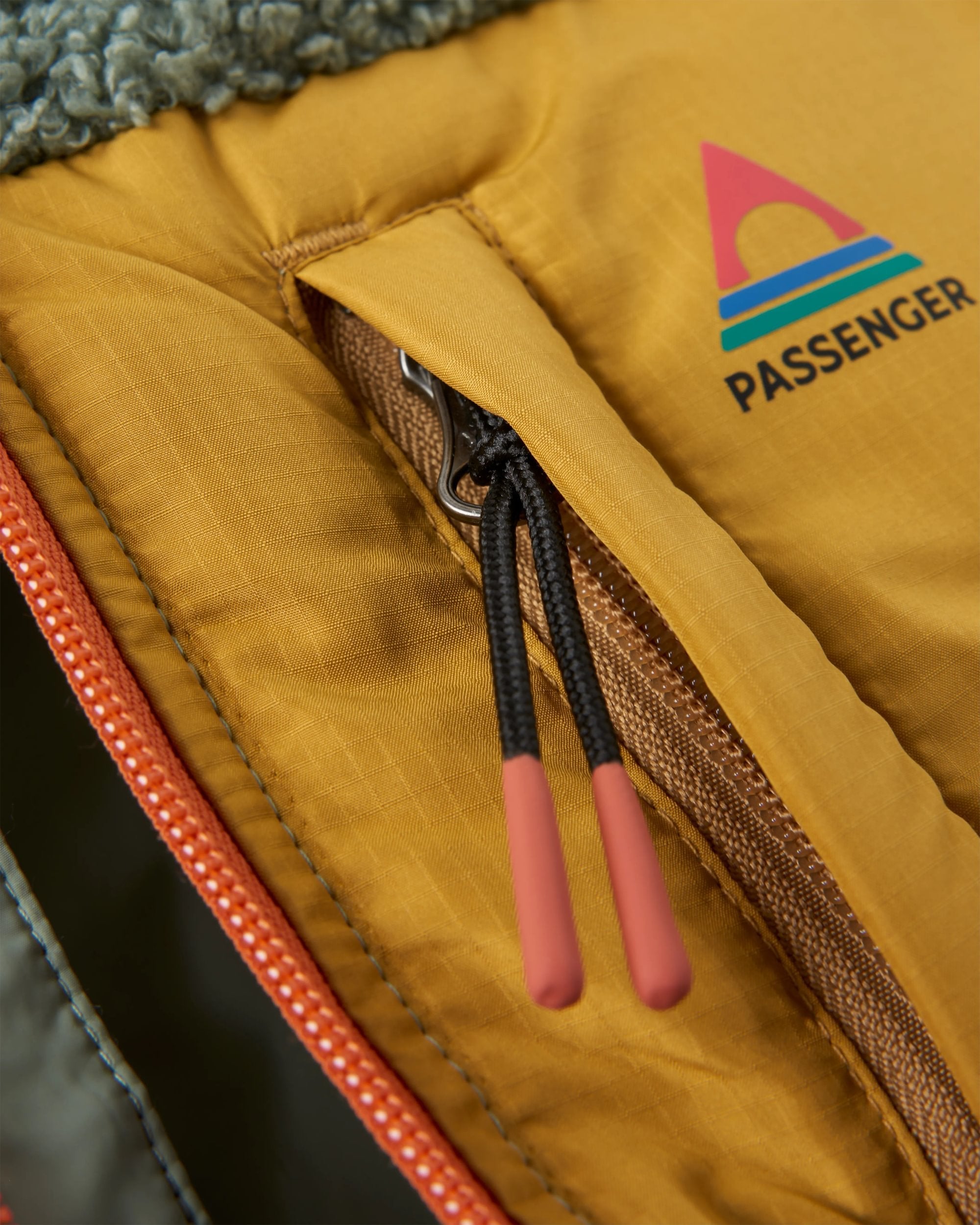 Inspire Recycled Insulated Gilet - Pistachio