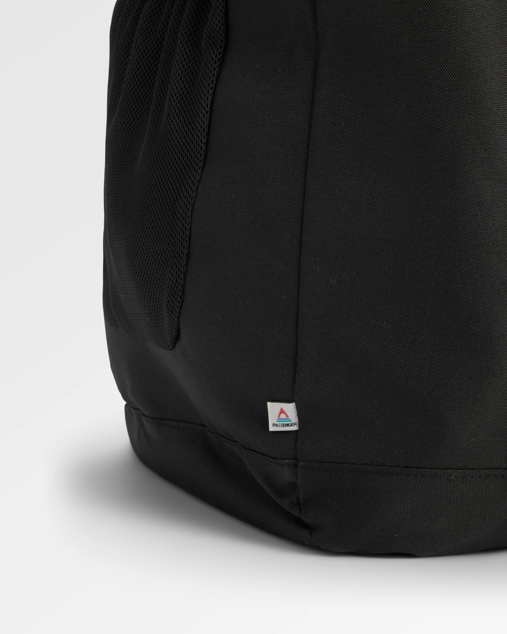 Boondocker Gear Tote 48L - Black