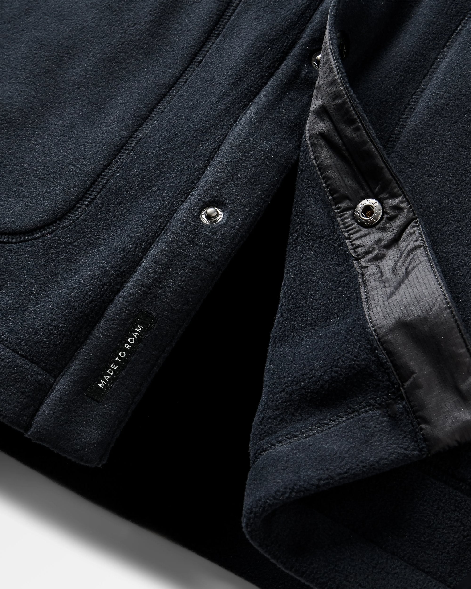 Adapt Fleece Overshirt - Black