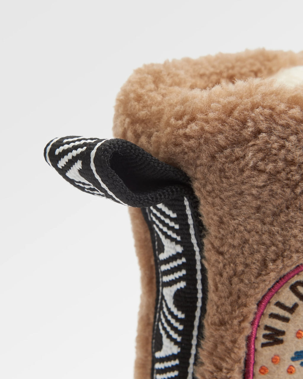 Hideaway Hut Sherpa Fleece Slipper - Biscuit