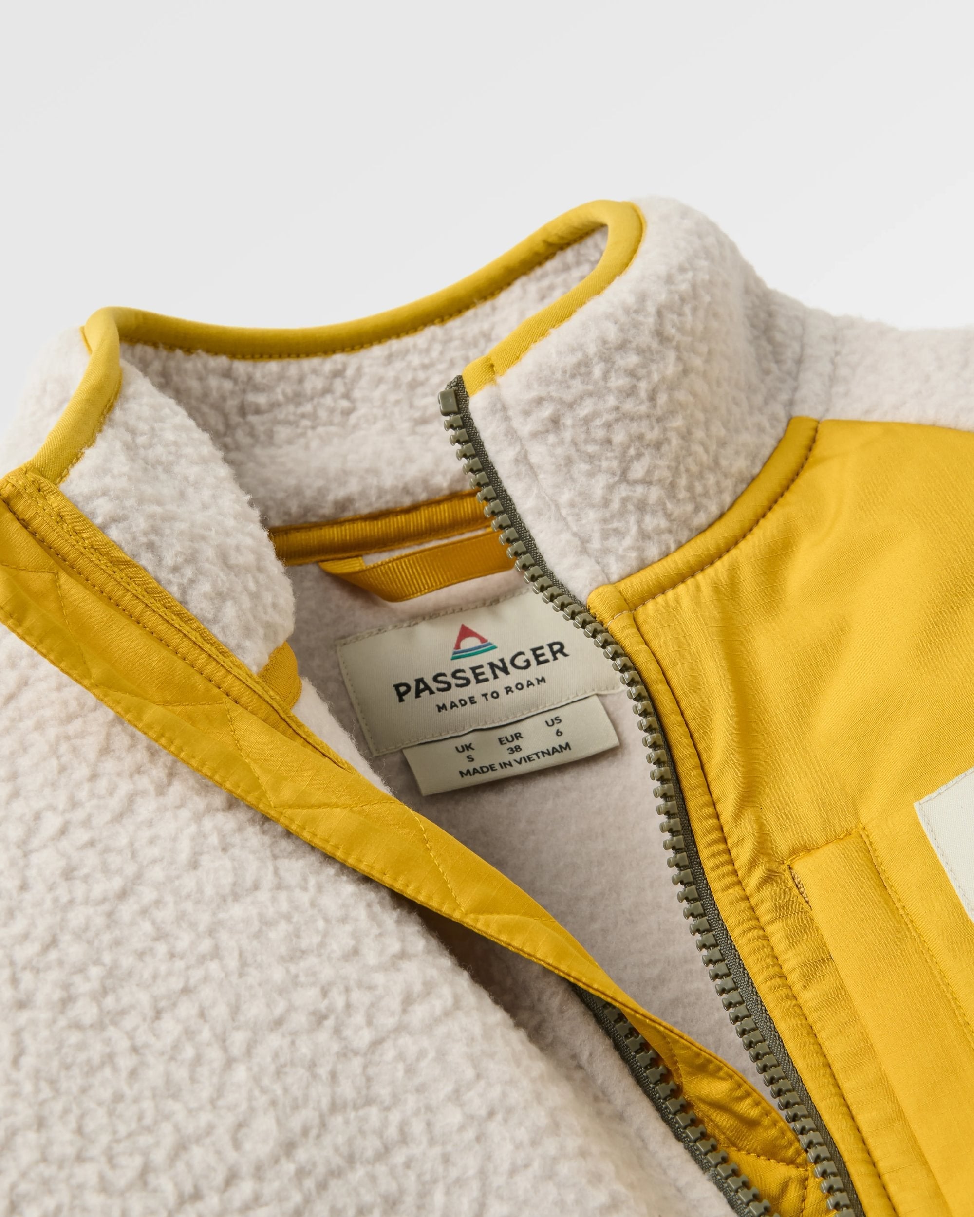 Home Recycled Sherpa Fleece - Vintage White/Dusty Olive