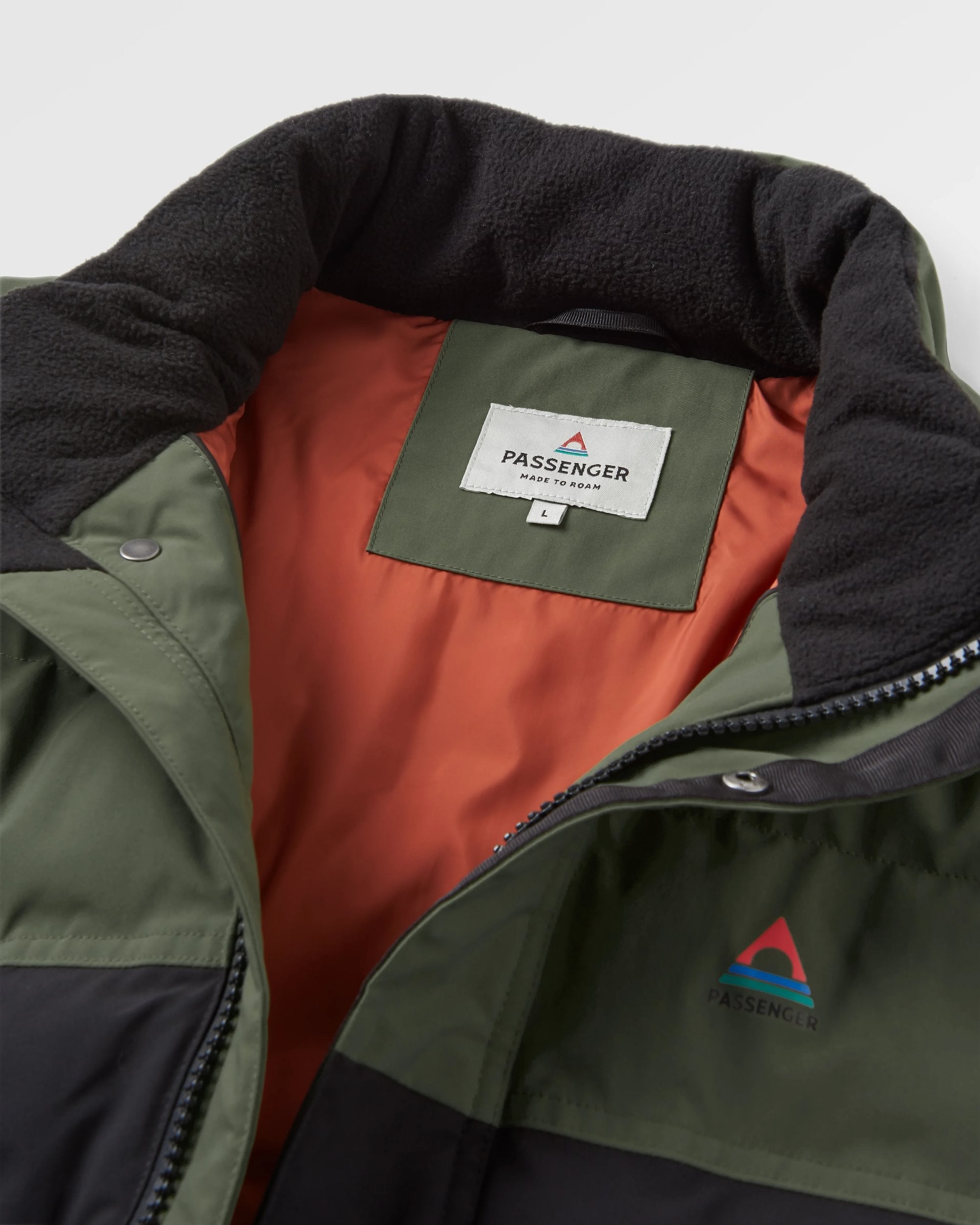 Baltic Recycled Insulated Gilet - Black/Khaki