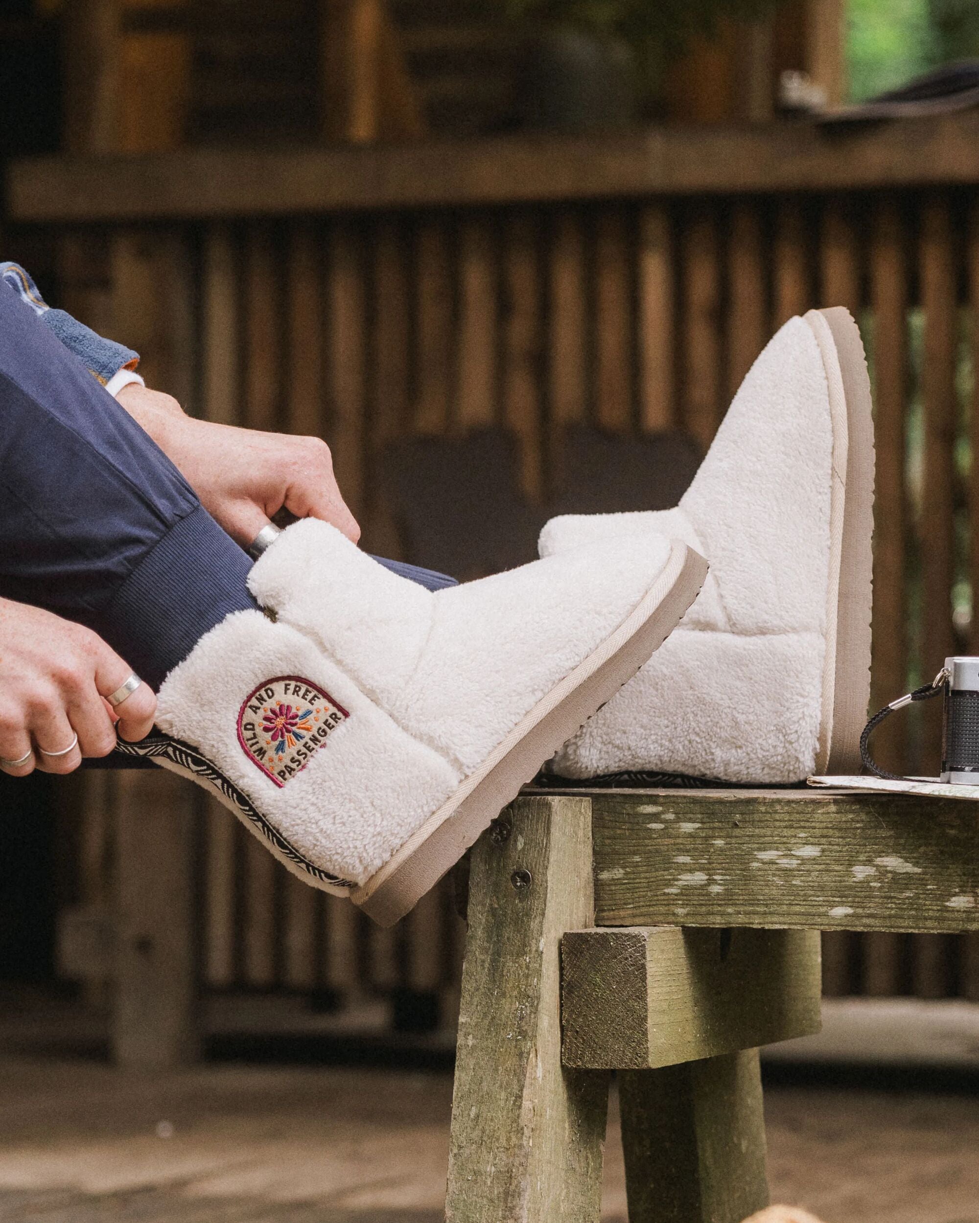 Hideaway Hut Sherpa Fleece Slipper - Birch