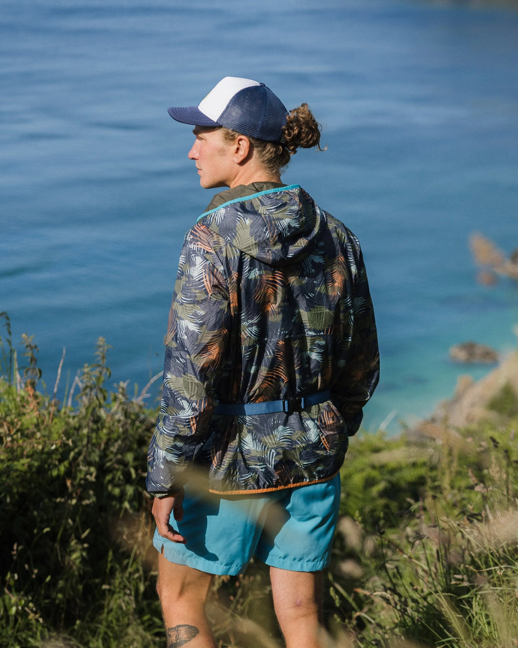 Gusto Recycled Windshell Anorak - Palm Camo Apricot