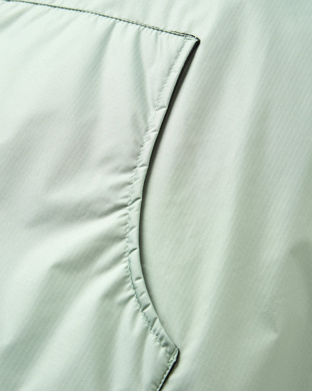 Escapism Recycled Sherpa Lined Changing Robe - Pistachio