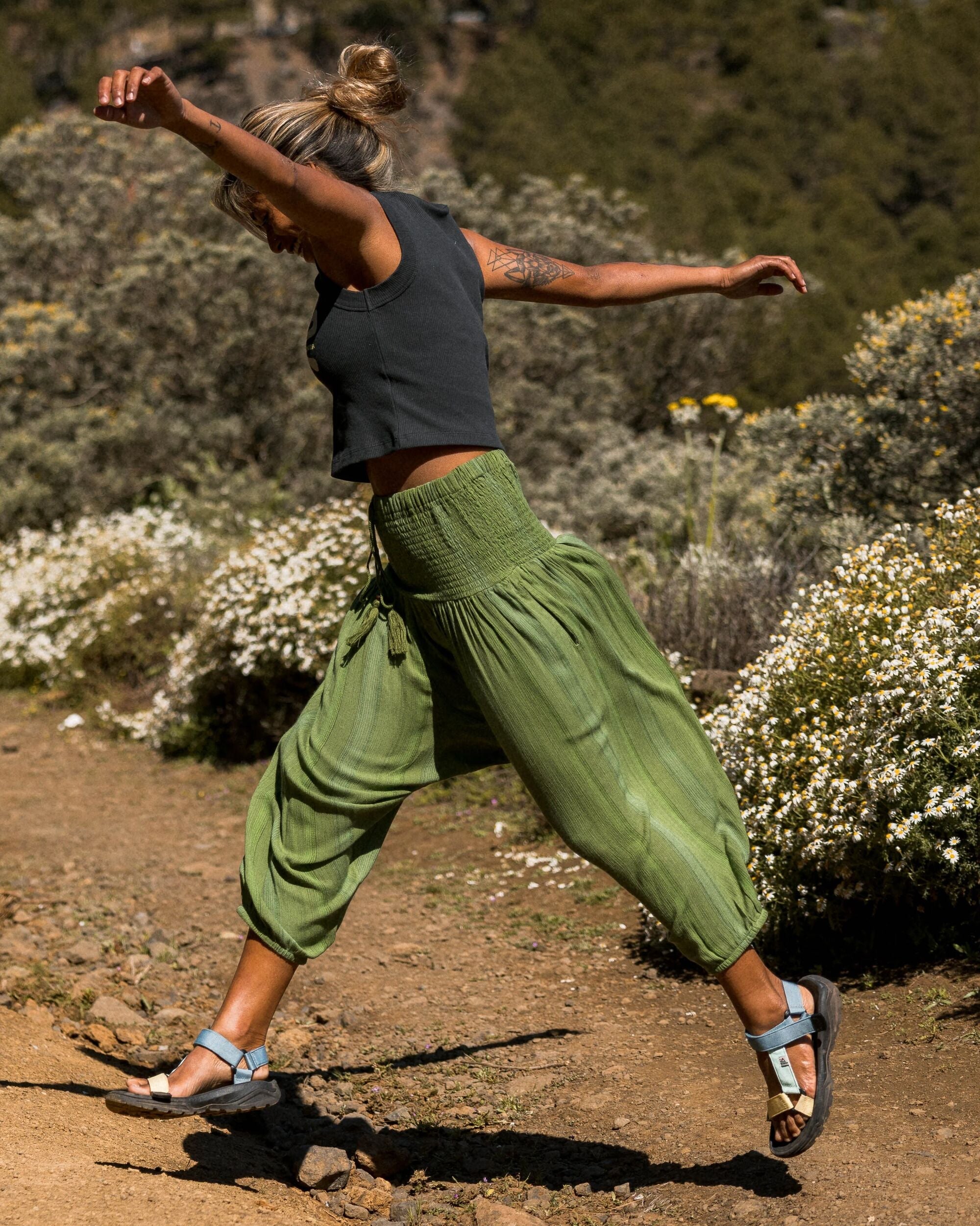 Daylily Loose Trouser - Stem Green Stripe
