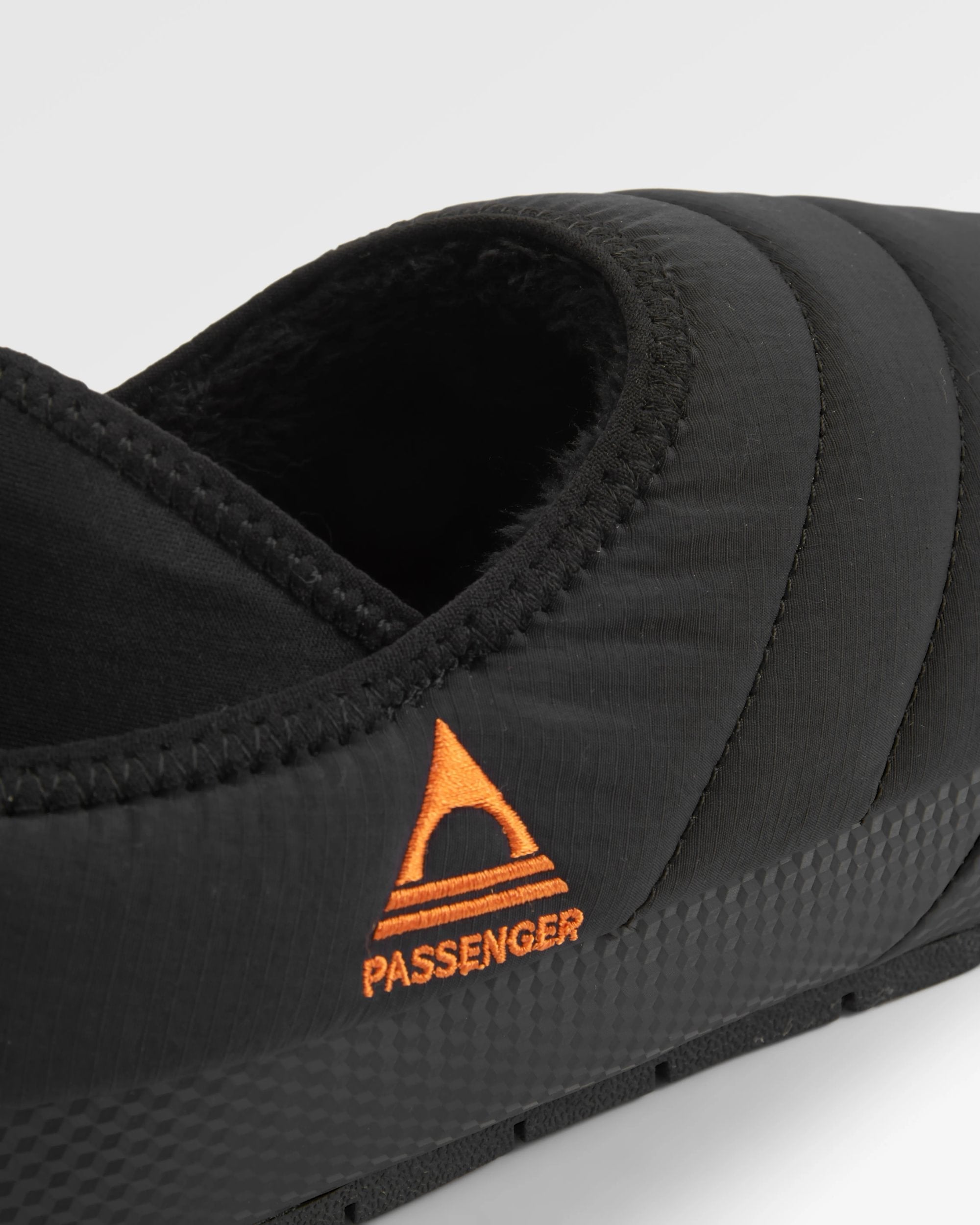 Hearth Men's Slipper - Black