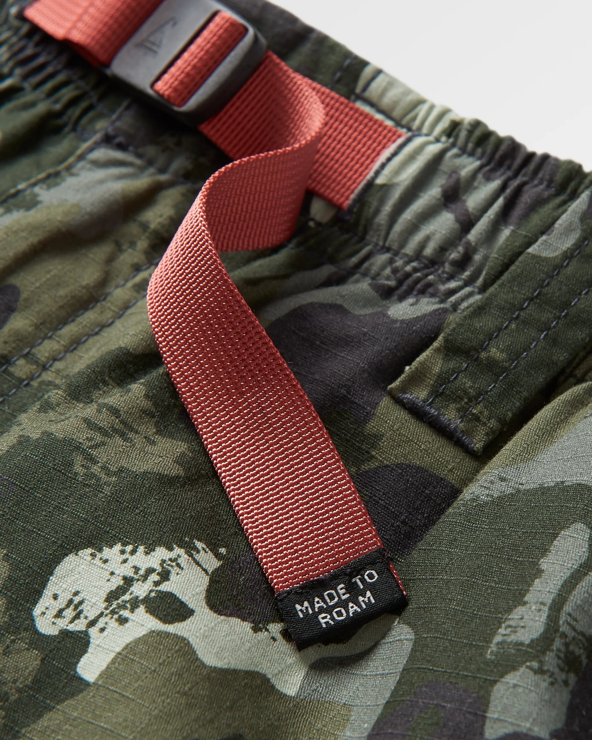 Adventurer Cargo Cotton Short - Sycamore Khaki Camo