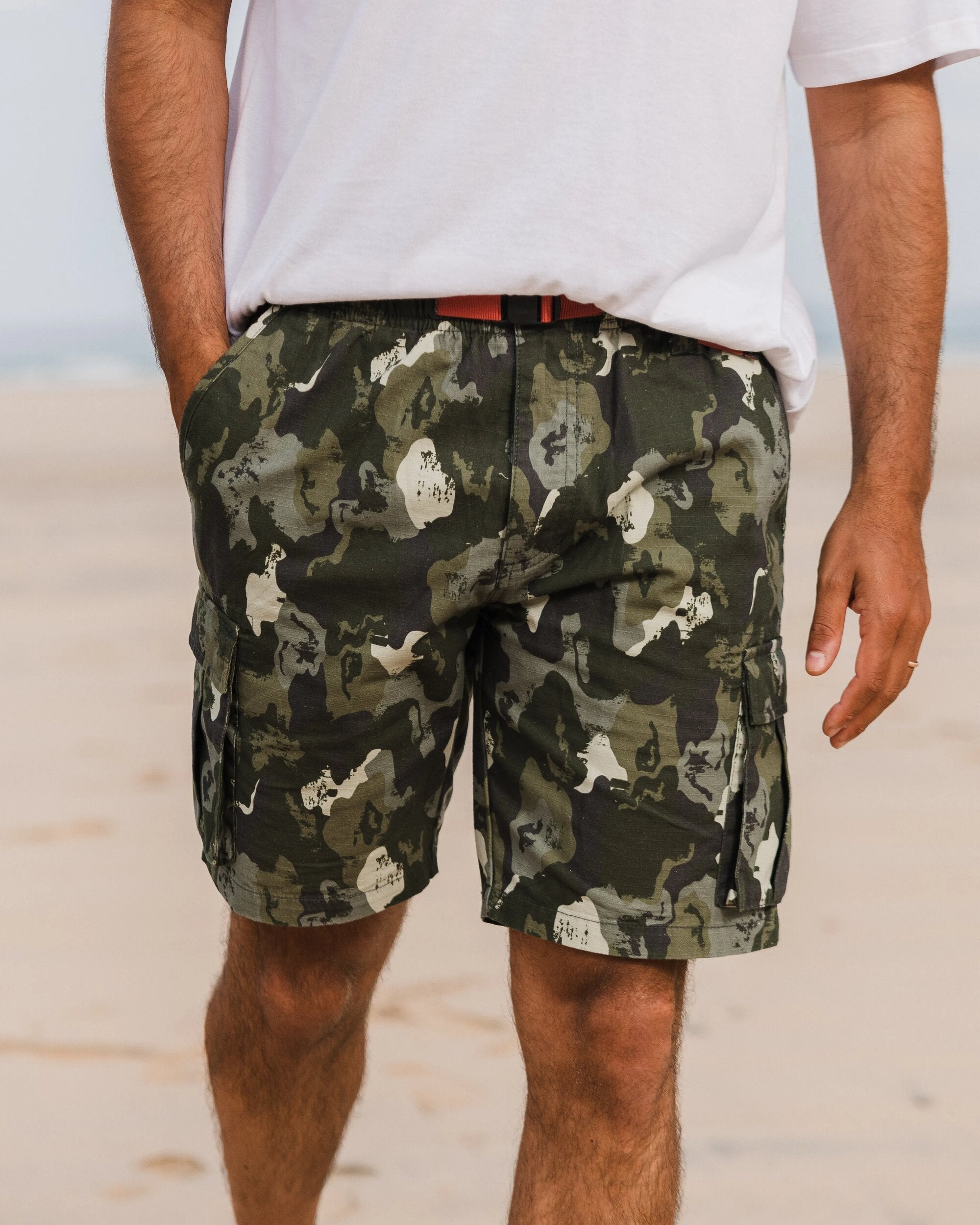 Adventurer Cargo Cotton Short - Sycamore Khaki Camo