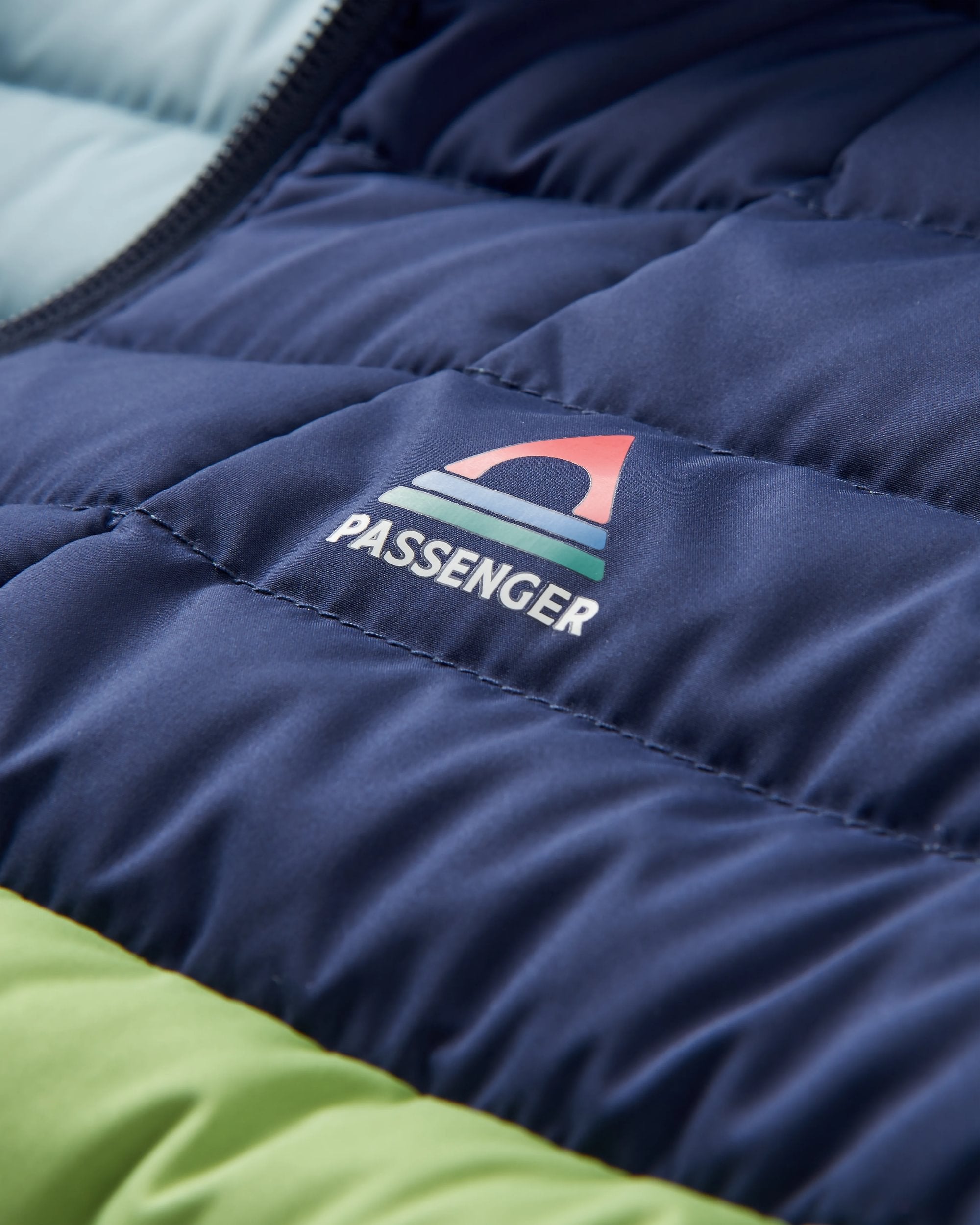 Ashland Down Recycled Gilet - Rich Navy/Pear Green