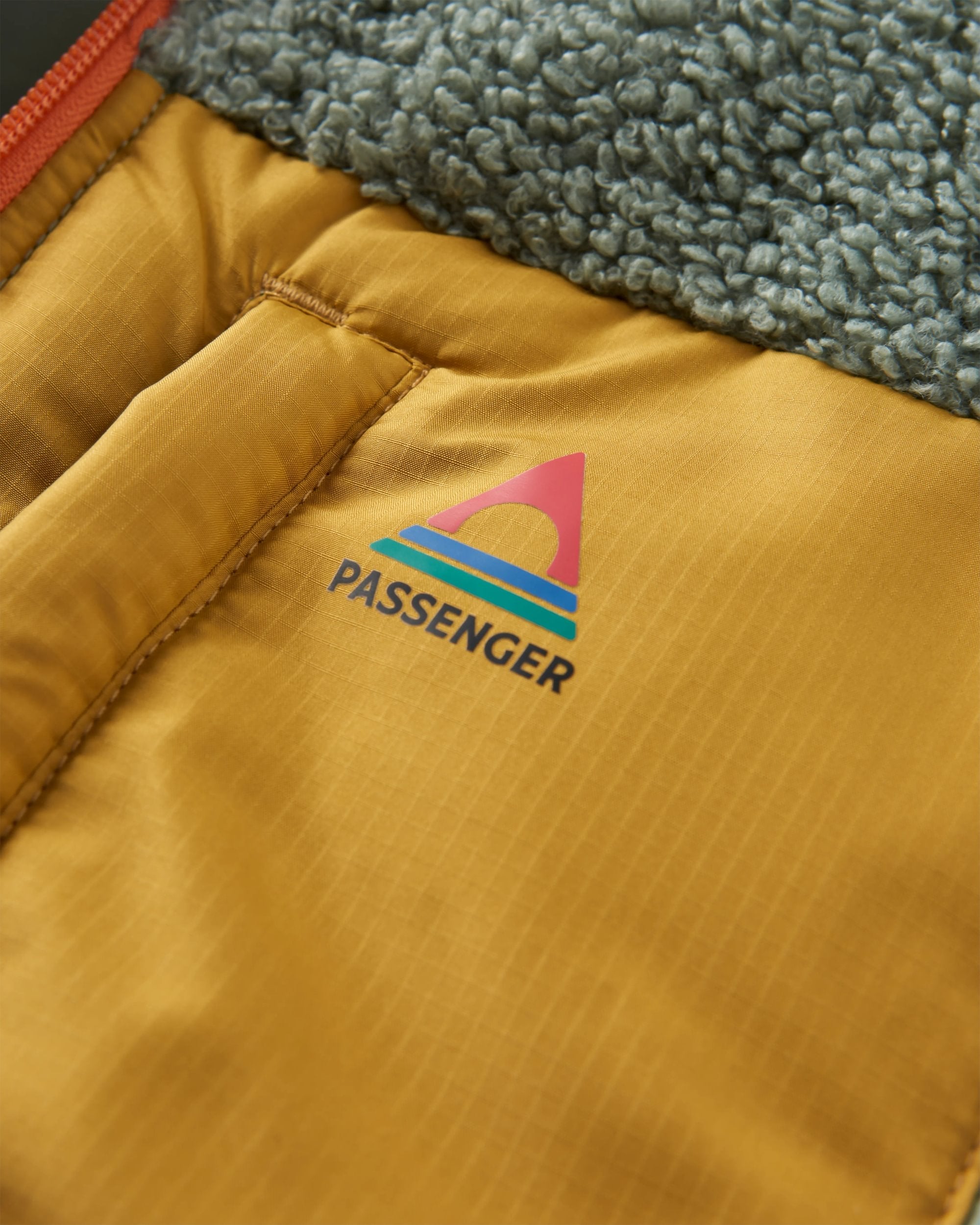 Inspire Recycled Insulated Gilet - Pistachio